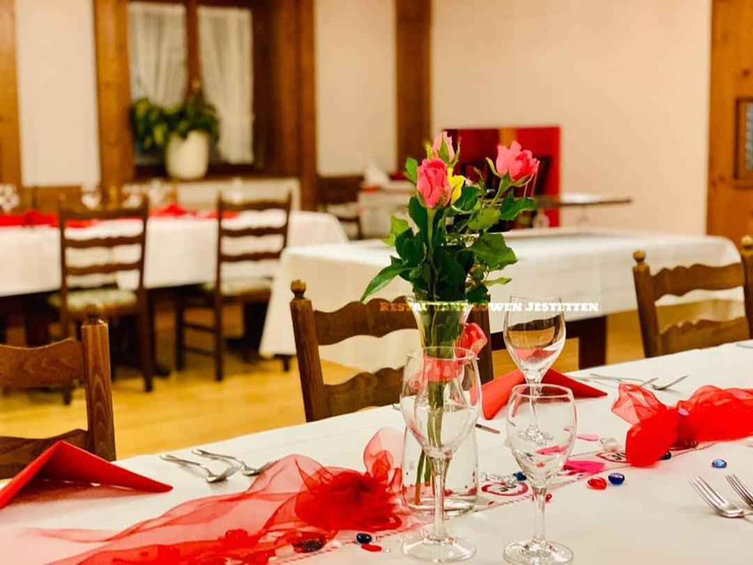 Hotel-Restaurant Zum Loewen Jestetten Dış mekan fotoğraf